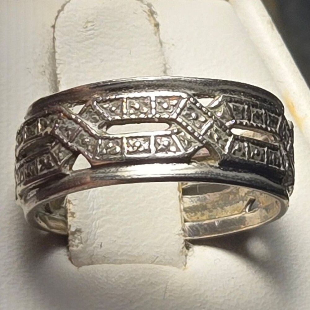 Thick band Vintage Sterling Silver Ring Sz 7